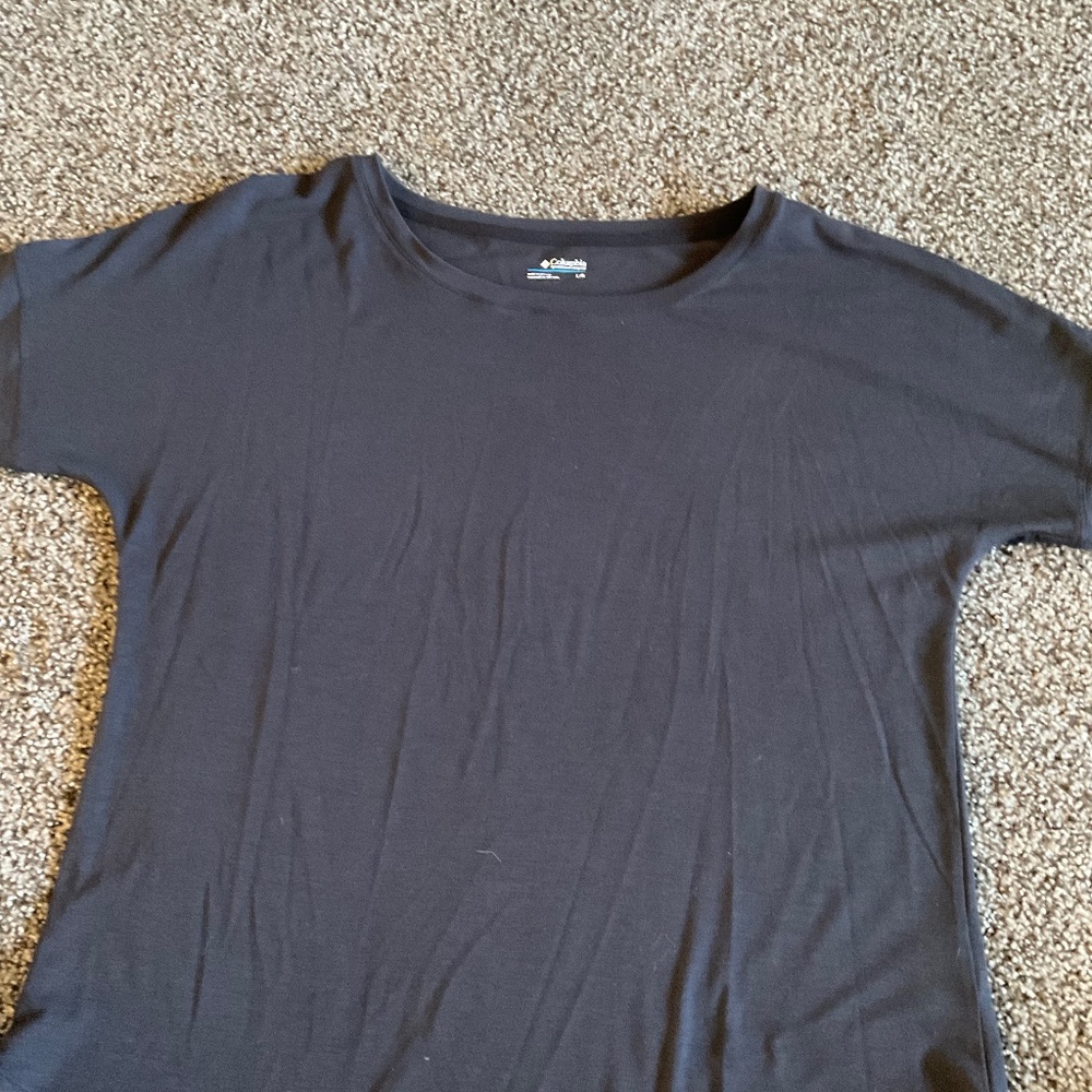 Columbia hiking shirt new xl